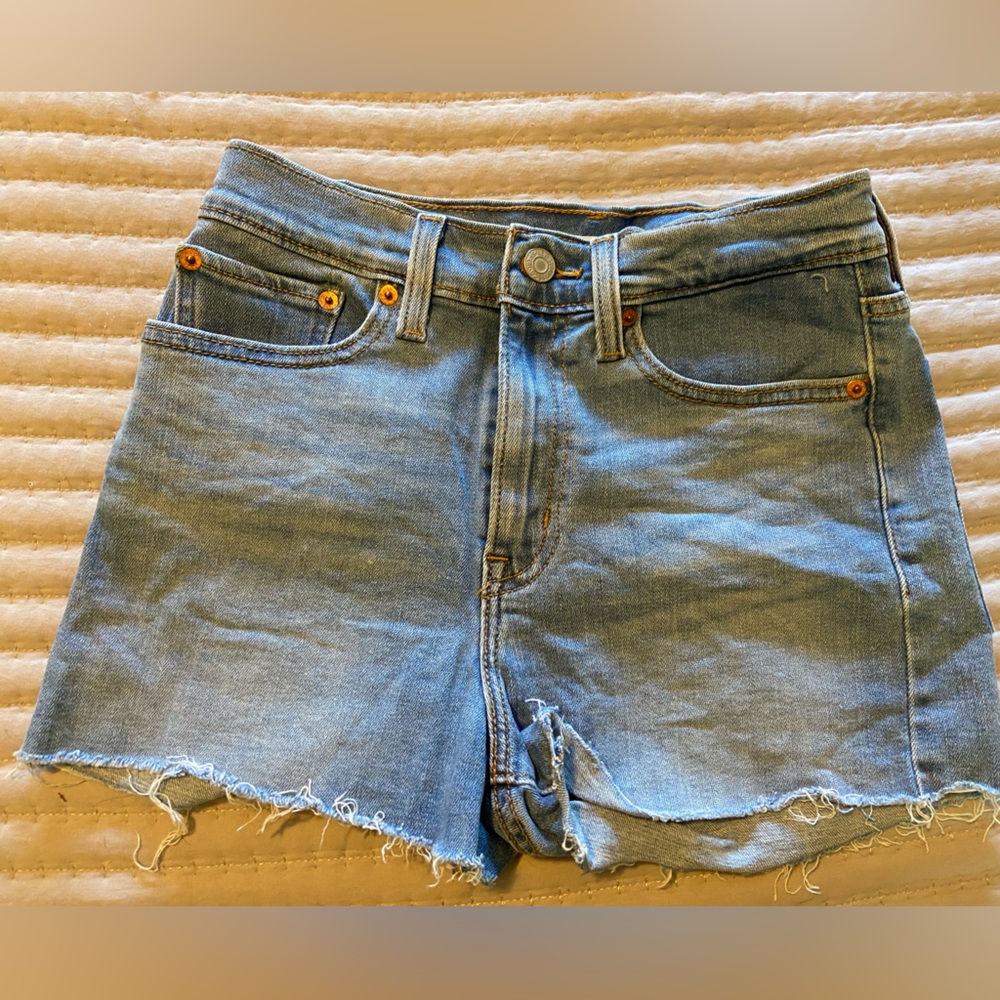 Levi’s light jean shorts